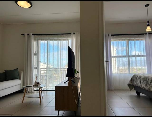 1 BEDROOM APARTMENT FOR SALE IN SANDOWN